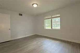 126 Palm Dr, Daytona Beach, FL 32117 - Photo 23