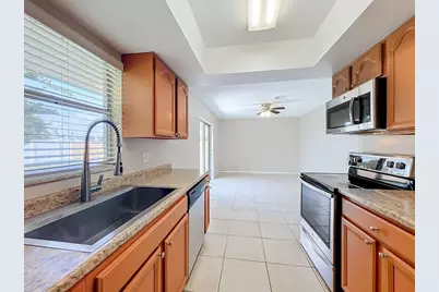 573 Benjamin Franklin Place, Orlando, FL 32809 - Photo 5