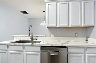 2431 Grasmere View Pkwy N, Kissimmee, FL 34746 - Photo 17