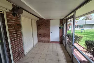 5860 La Costa Dr, Orlando, FL 32807 - Photo 3