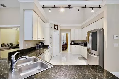 9374 Wickham Way, Orlando, FL 32836 - Photo 9