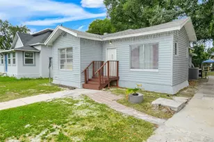 1313 4th St NE, Winter Haven, FL 33881 - Photo 1
