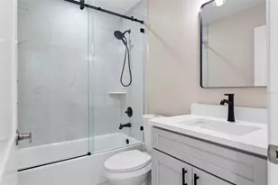 10926 Temple Ave, Seminole, FL 33772 - Photo 15