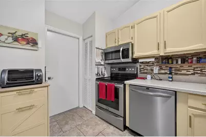 6381 Egret Drive #28, Lakeland, FL 33809 - Photo 11