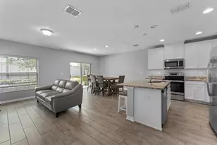 1037 Flowing Tide Dr, Orlando, FL 32828 - Photo 3