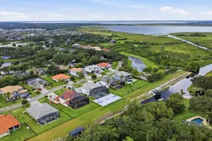 5229 Waterside Vista Ln, Saint Cloud, FL 34771 - Photo 9