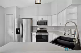 2941 Bedford St, Deltona, FL 32738 - Photo 9