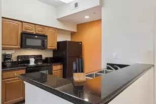 8101 Resort Village Dr, Orlando, FL 32821 - Photo 7
