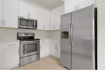 10402 Eastpark Lake Drive, Orlando, FL 32832 - Photo 15