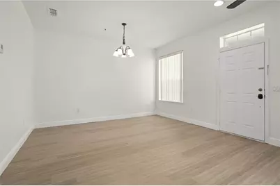 10402 Eastpark Lake Drive, Orlando, FL 32832 - Photo 11