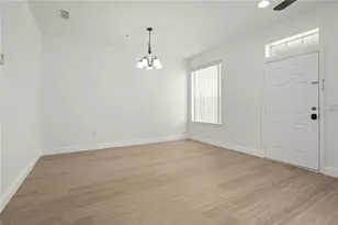10402 Eastpark Lake Dr, Orlando, FL 32832 - Photo 11