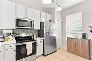 1610 Retreat View Cir, Sanford, FL 32771 - Photo 7