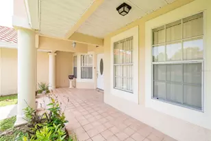 2125 Triumfo Cir, Kissimmee, FL 34744 - Photo 7