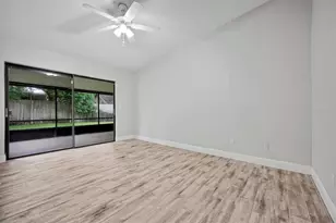 8405 Waialae Ct, Orlando, FL 32819 - Photo 17