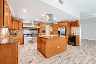 8405 Waialae Ct, Orlando, FL 32819 - Photo 5