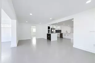720 Capri Blvd, Saint Petersburg, FL 33706 - Photo 15