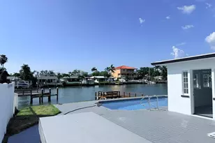 720 Capri Blvd, Saint Petersburg, FL 33706 - Photo 27