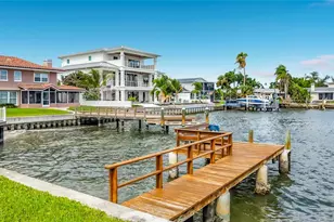 720 Capri Blvd, Saint Petersburg, FL 33706 - Photo 57
