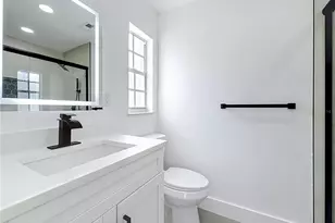 720 Capri Blvd, Saint Petersburg, FL 33706 - Photo 25