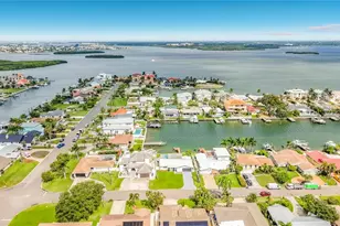 720 Capri Blvd, Saint Petersburg, FL 33706 - Photo 5