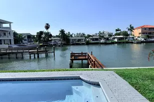 720 Capri Blvd, Saint Petersburg, FL 33706 - Photo 37