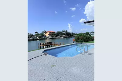 720 Capri Boulevard, Saint Petersburg, FL 33706 - Photo 29
