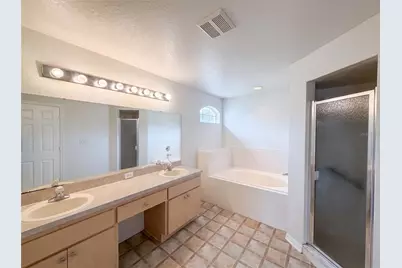1038 Highland Crest Circle, Lake Wales, FL 33853 - Photo 13