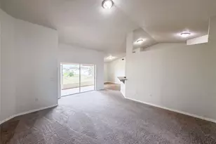 1038 Highland Crest Cir, Lake Wales, FL 33853 - Photo 3