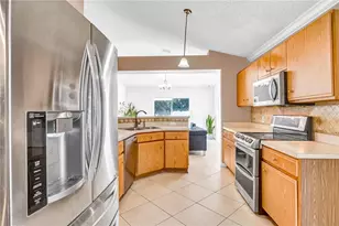 206 Great Yarmouth Ct, Kissimmee, FL 34758 - Photo 11