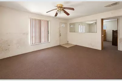 1918 E Hanna Avenue, Tampa, FL 33610 - Photo 5