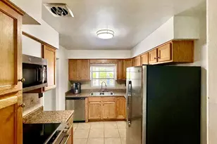 716 50th St Ct W, Bradenton, FL 34209 - Photo 5