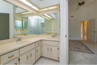 1055 Kensington Park Drive #711, Altamonte Springs, FL 32714 - Photo 15