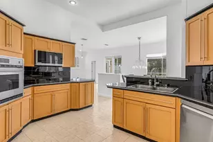 6501 Fairway Cove Dr, Orlando, FL 32835 - Photo 3