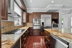 205 N Village St, Celebration, FL 34747 - Photo 17