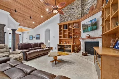 13342 W Lake Yale Road, Umatilla, FL 32784 - Photo 17