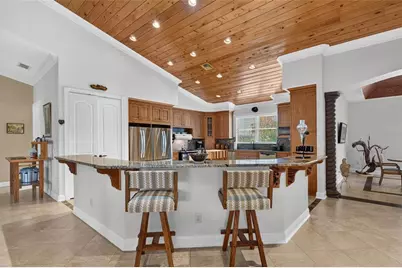 13342 W Lake Yale Road, Umatilla, FL 32784 - Photo 21