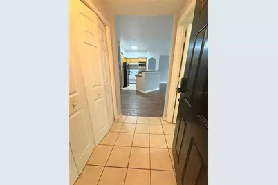 6412 Queens Borough Avenue #207, Orlando, FL 32835 - Photo 3