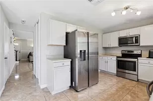 3125 Holland Dr, Orlando, FL 32825 - Photo 3