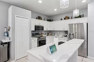1860 White Heron Bay Cir, Orlando, FL 32824 - Photo 17
