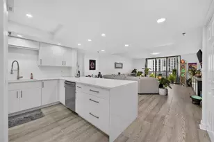 530 E Central Blvd, Orlando, FL 32801 - Photo 3