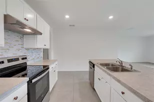 658 Cotulla Dr, Kissimmee, FL 34758 - Photo 31