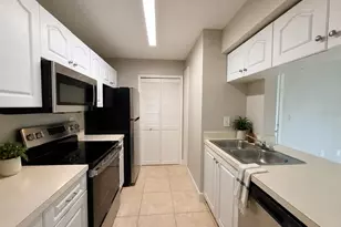 2550 N Alafaya Trail, Orlando, FL 32826 - Photo 7