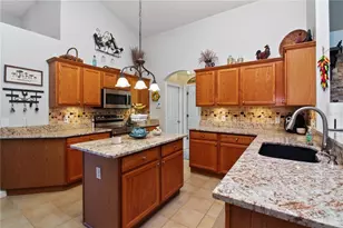 195 Brushcreek Dr, Sanford, FL 32771 - Photo 9