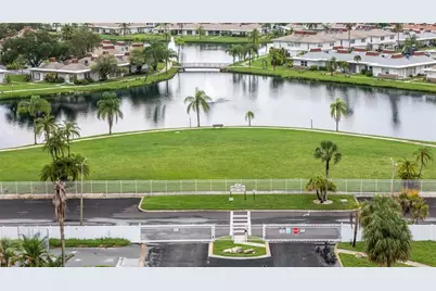 4318 Tahitian Gardens Circle #F, Holiday, FL 34691 - Photo 3