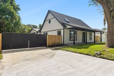 2713 Victory Palm Drive, Edgewater, FL 32141 - Photo 1