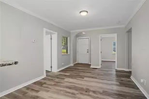 205 E Fountain St, Fruitland Park, FL 34731 - Photo 5