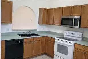 2160 Eola Ct, Oviedo, FL 32765 - Photo 3