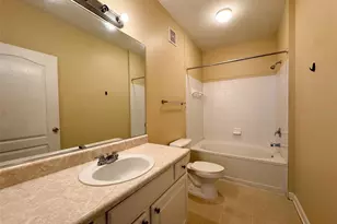 10561 Villa View Cir, Tampa, FL 33647 - Photo 15