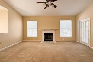 10561 Villa View Cir, Tampa, FL 33647 - Photo 5