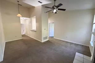 10519 Villa View Cir, Tampa, FL 33647 - Photo 3